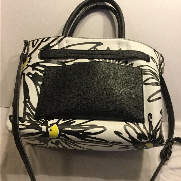 Handbag - Picture 2 of 5